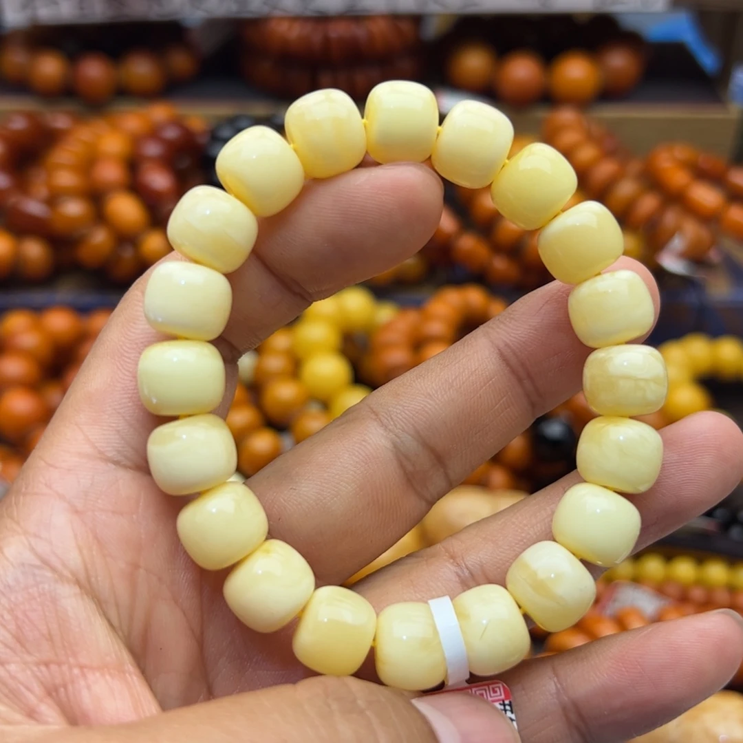 未镶嵌琥珀珠宝奇石