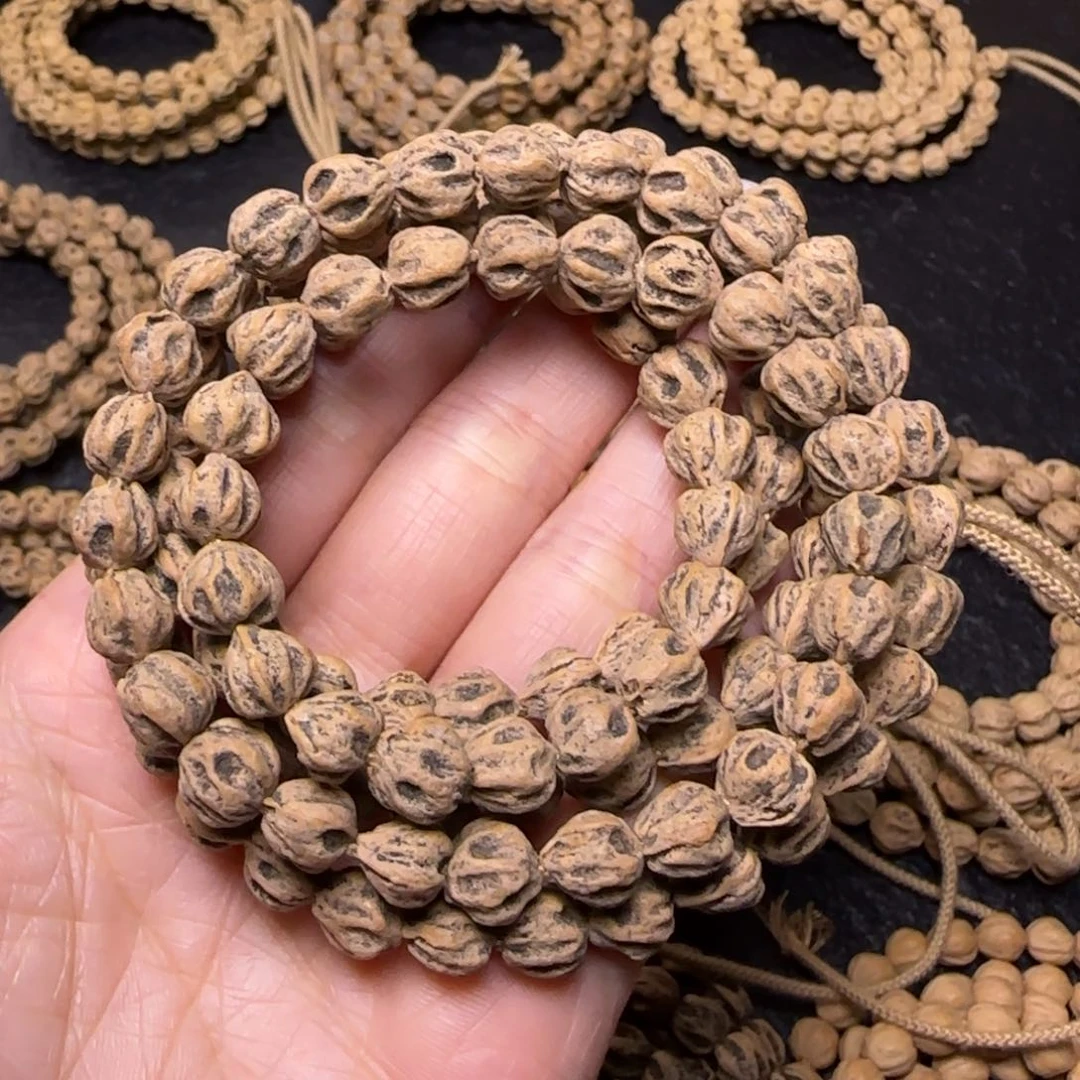 趁***铁柏香籽/百香籽吊坠