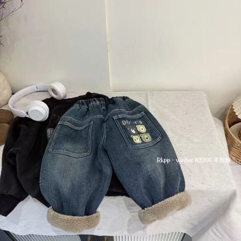2025冬季儿童宽松卡通立体男女童保暖复合一体糕糕毛牛仔裤Q38—1