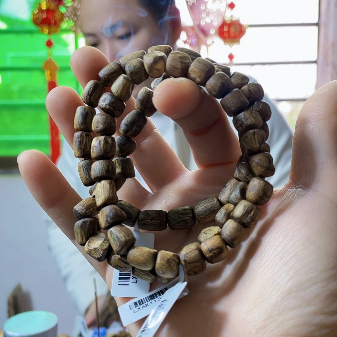 沉香手串棋楠随型老料一条多样性发一