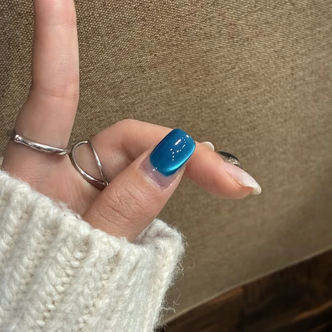 阿拉丁蓝MYJ225猫眼甲油胶显白克莱因蓝玻璃珠指甲油高级时髦质感