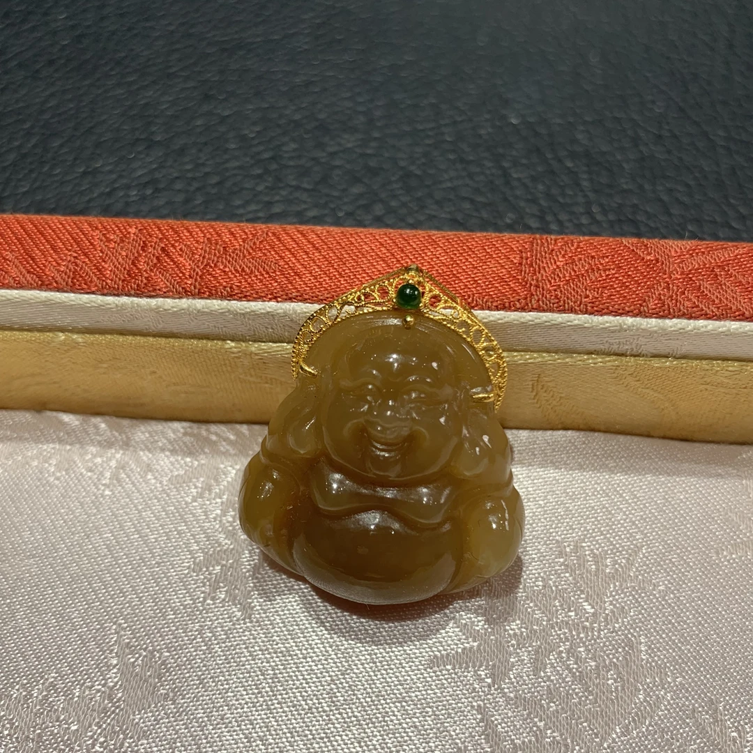 18k糖玉佛公吊坠