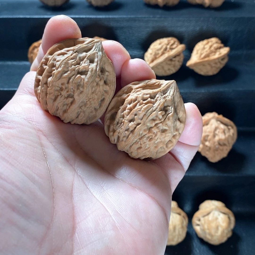 桃核把件原生态昌平鸡心38