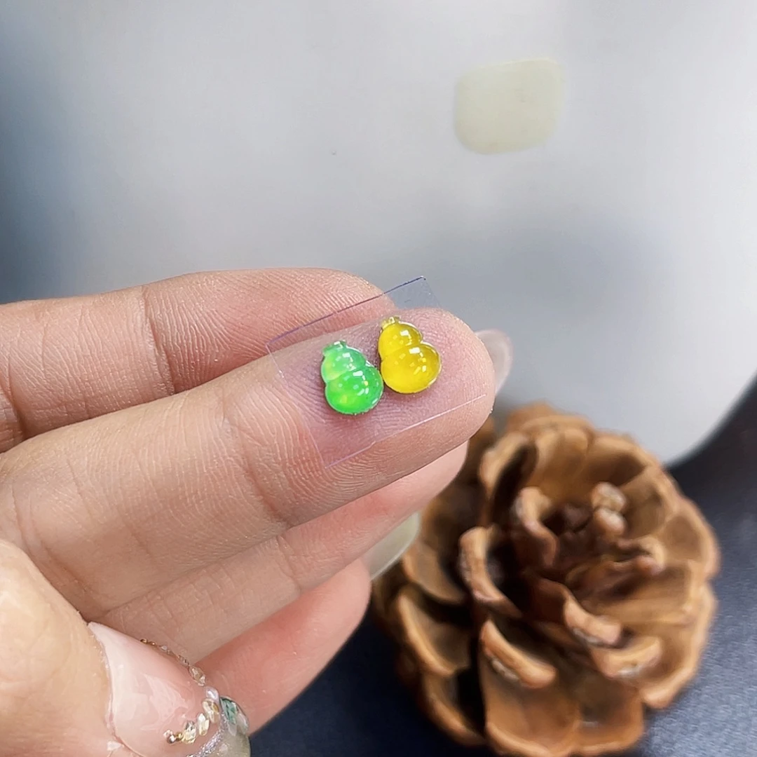 裸石翡翠YJ008满色葫芦一对