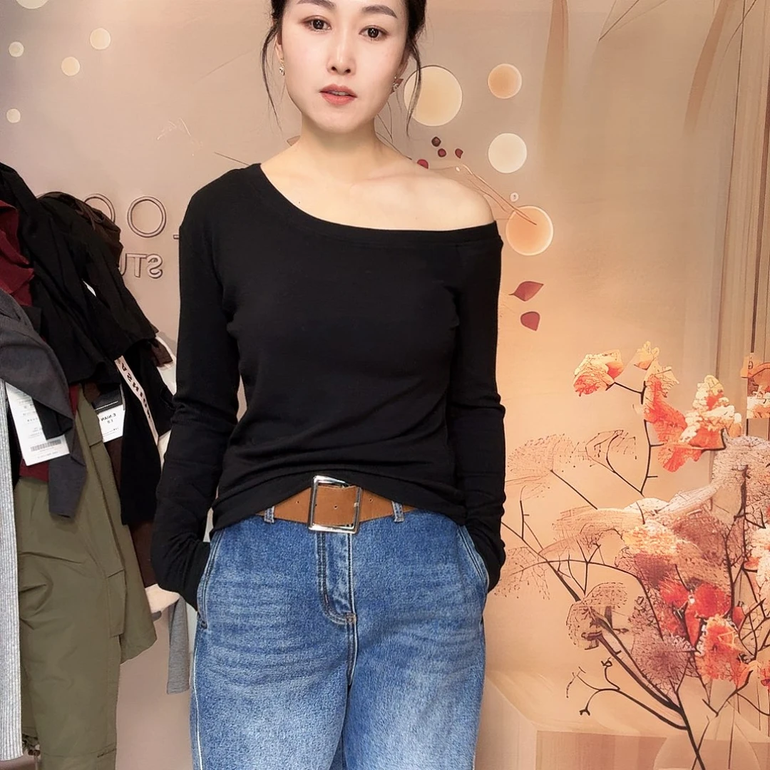 黑色斜肩打底上衣