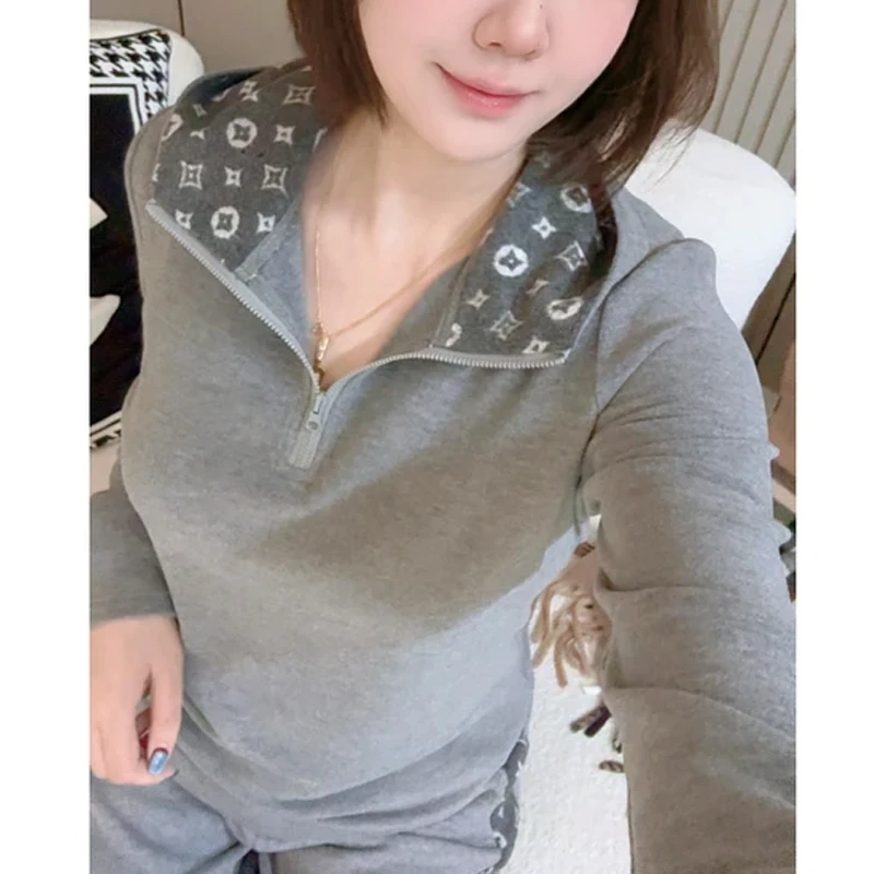 打底衫上衣女2025冬季新款连帽半拉链拼色百搭时尚显瘦休闲上衣女