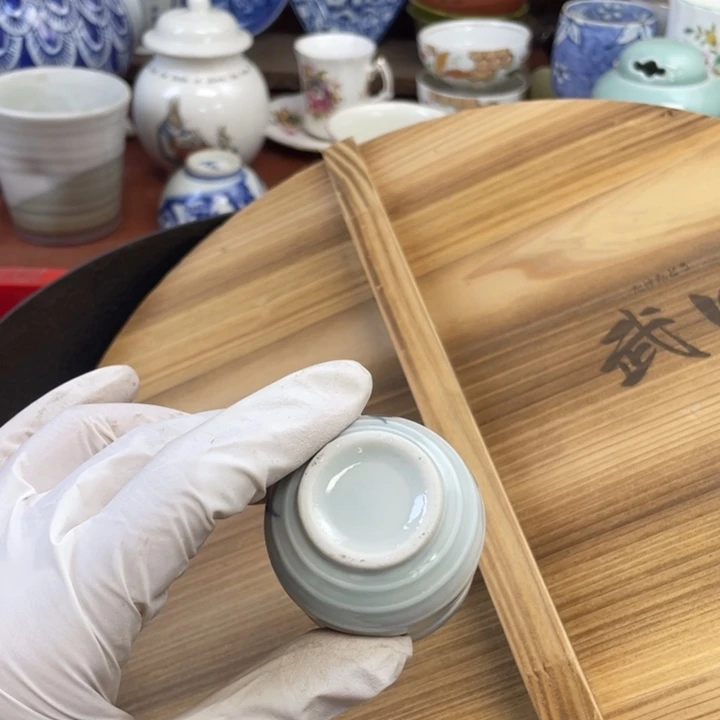 他家瓷器真美…开播了