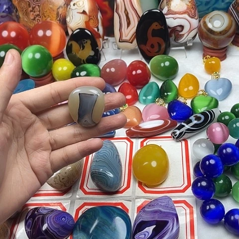 玛瑙/玉髓颈饰未镶嵌