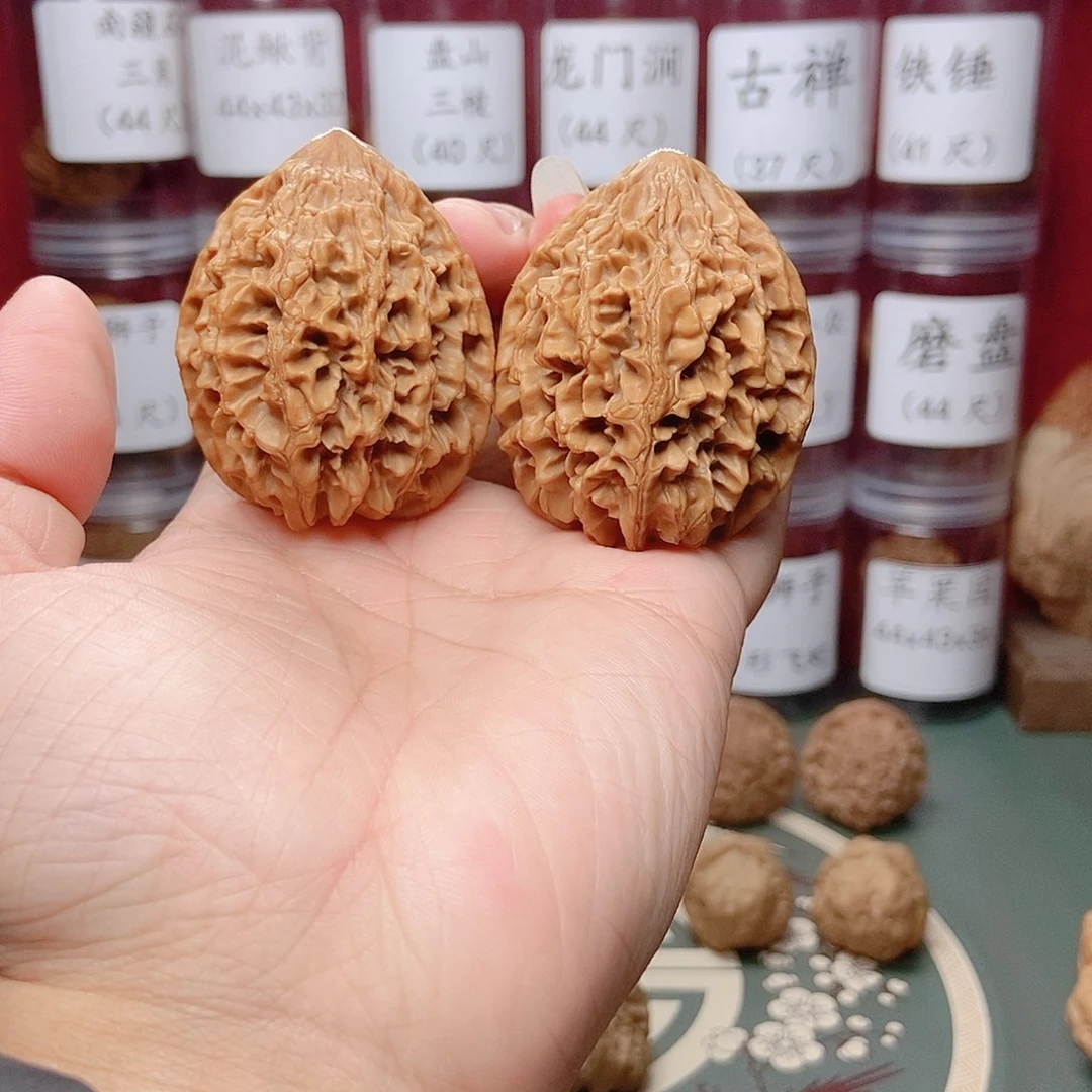 文玩核桃把件招财鼠