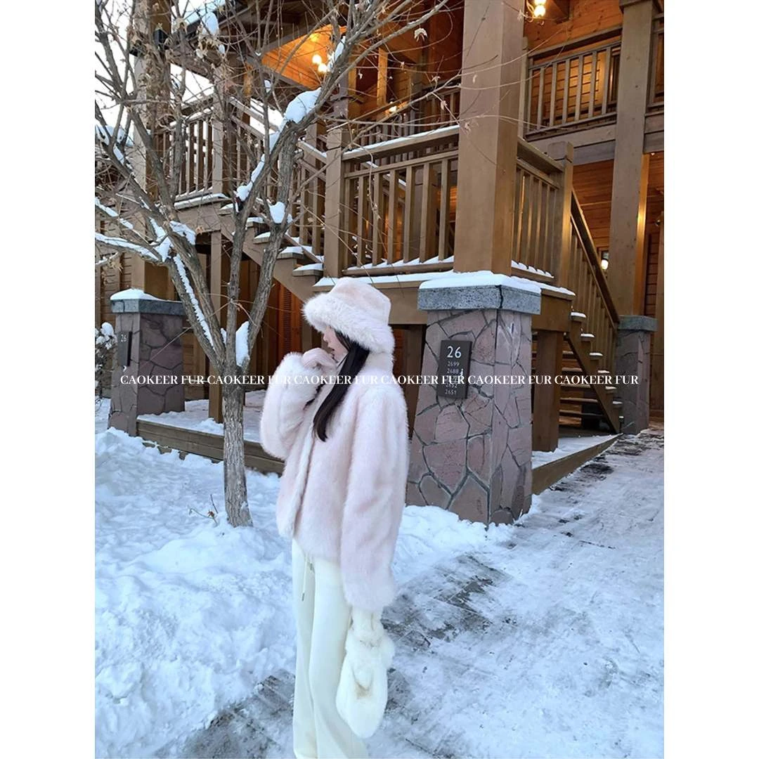 【粉雾梦境】CAOKEER曹可儿2025秋冬新款慵懒风立领毛毛外套77906