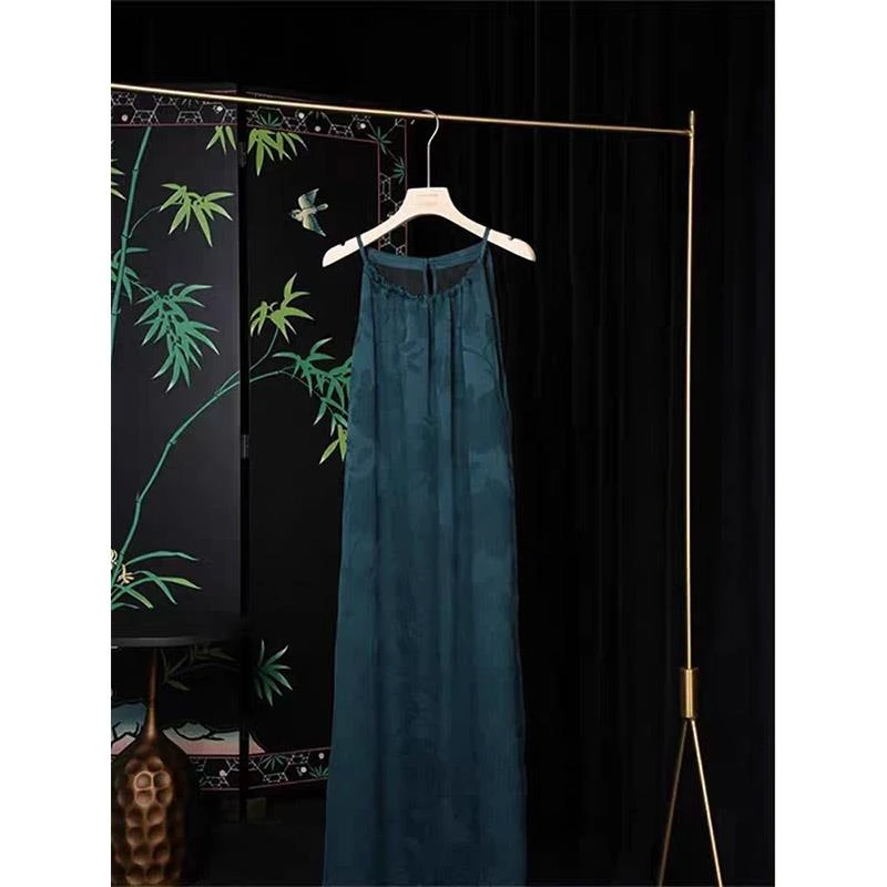 高端别致孔雀蓝吊带连衣裙女夏季高级感新中式国风内搭气质长裙子