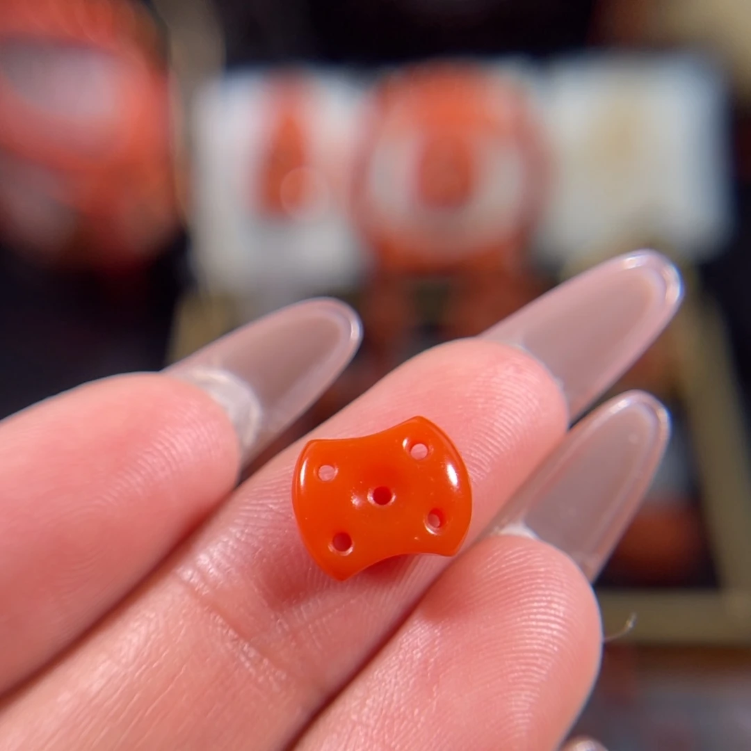 南红玛瑙未镶嵌五眼六通8.4*10.5