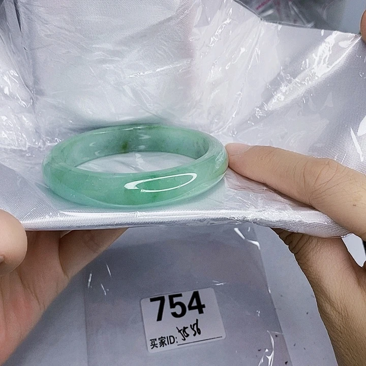 翡翠未镶嵌手镯一图一物实物为准