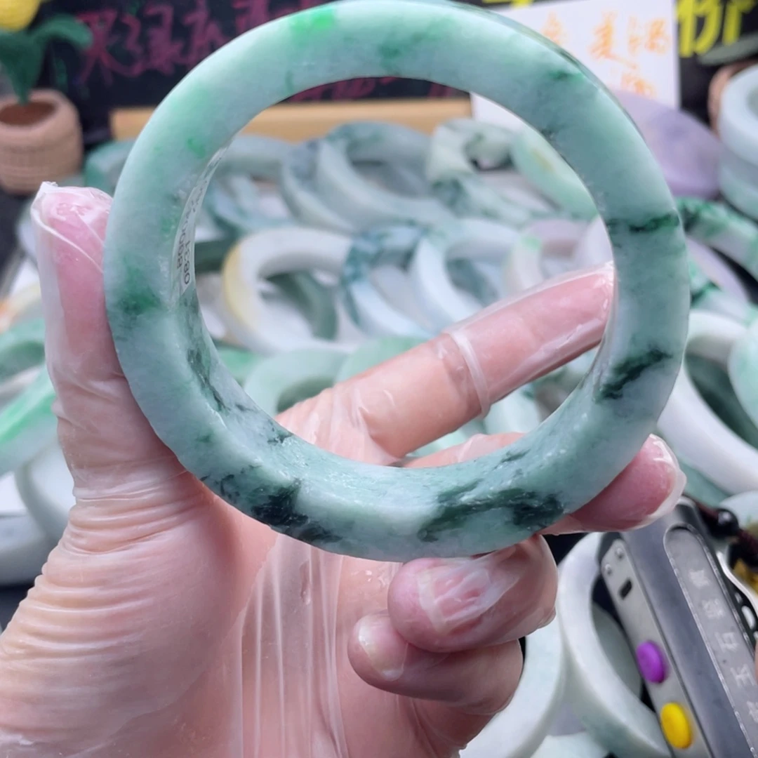未镶嵌翡翠定制翡翠