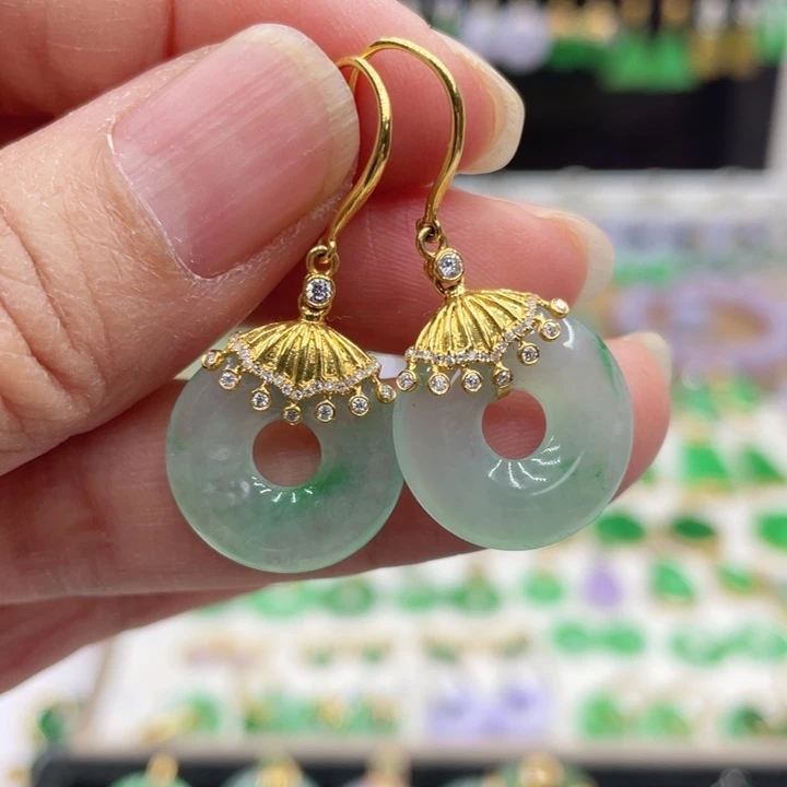 翡翠18K金镶嵌耳饰