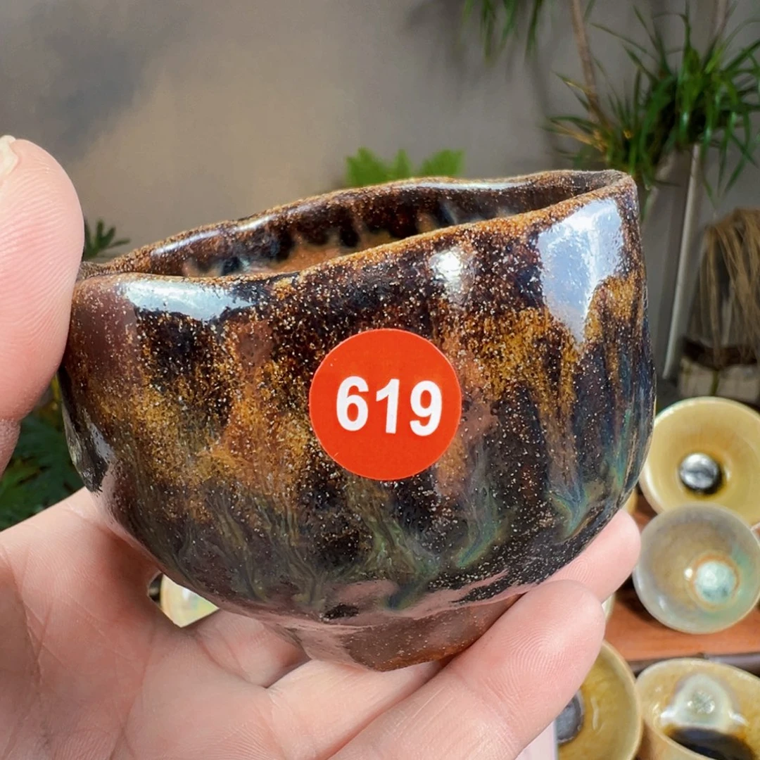 杯无*619号何老师手捏柴烧杯拍价