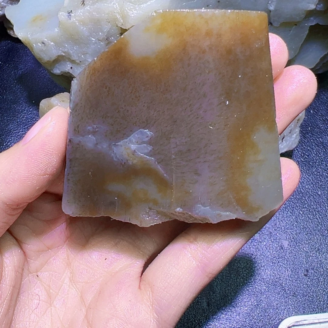 和田玉（糖玉）未镶嵌珠宝半成品