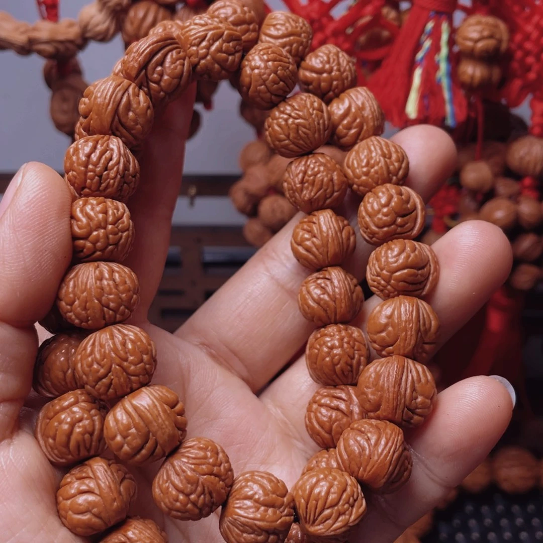 木质类龙纹桃枭挂件