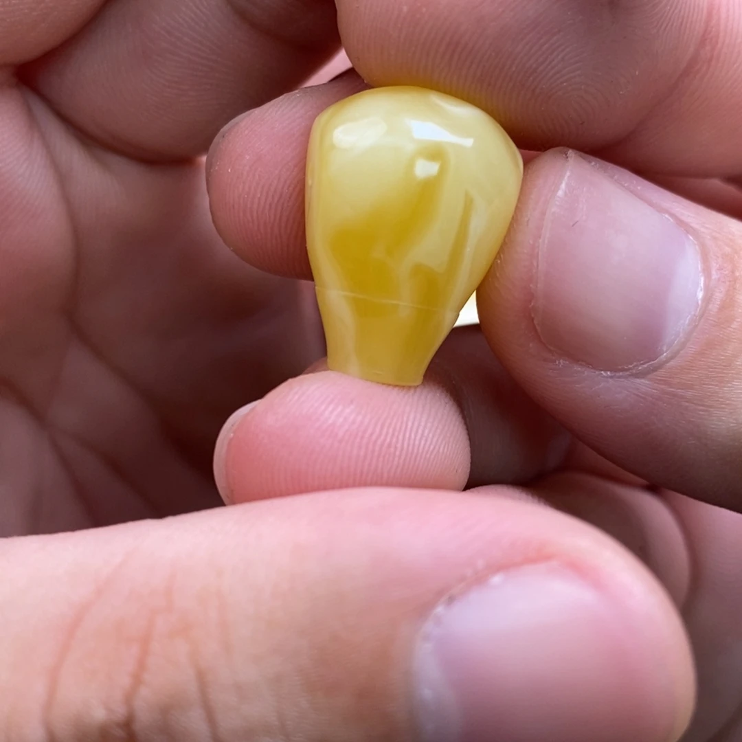 飞***哥裸石蜜蜡未镶嵌配饰