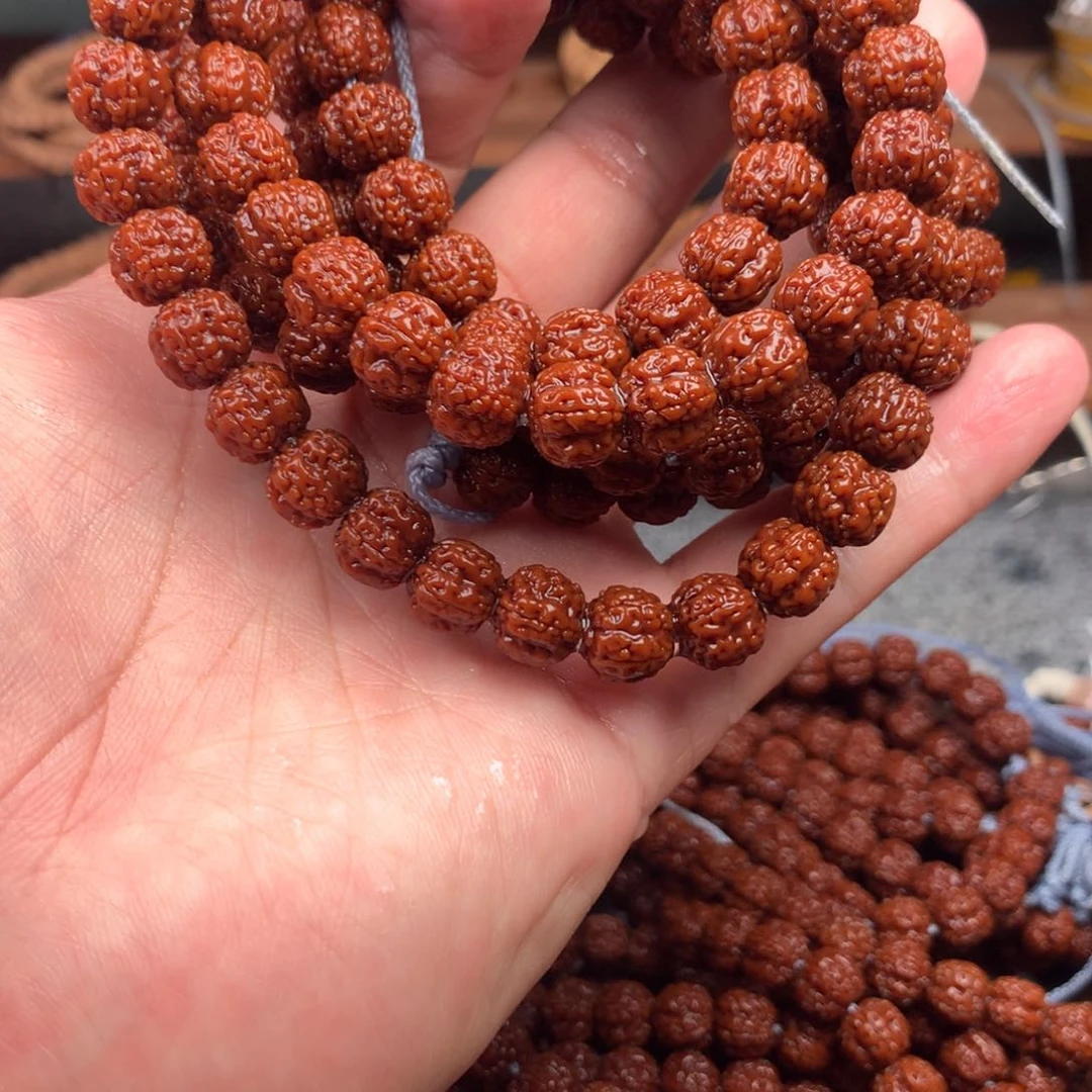 金刚菩提手串道***?老树梅花