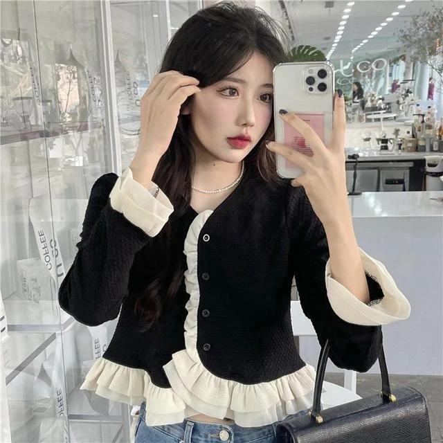 早秋年新款设计感法式荷叶边短款长袖小众衬衫早秋女上衣外套