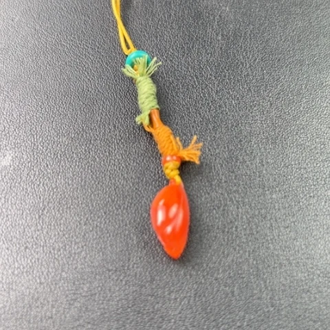 未镶嵌挂件南红玛瑙