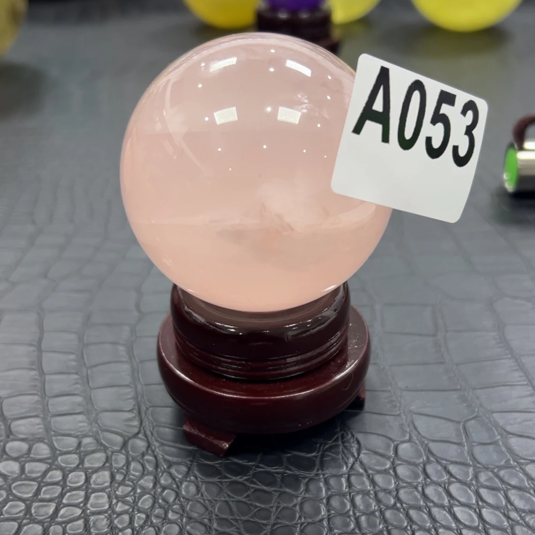 来****石材天然粉水晶球6.89