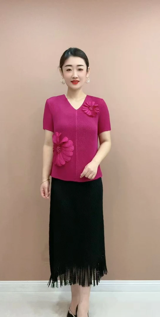 花朵褶皱短袖衫