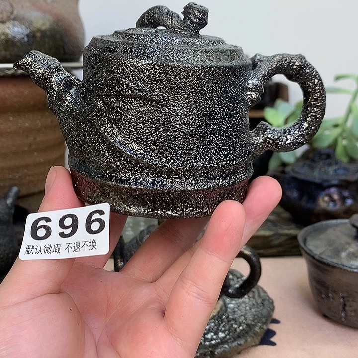 荥经黑砂馒头窑微瑕泡茶壶