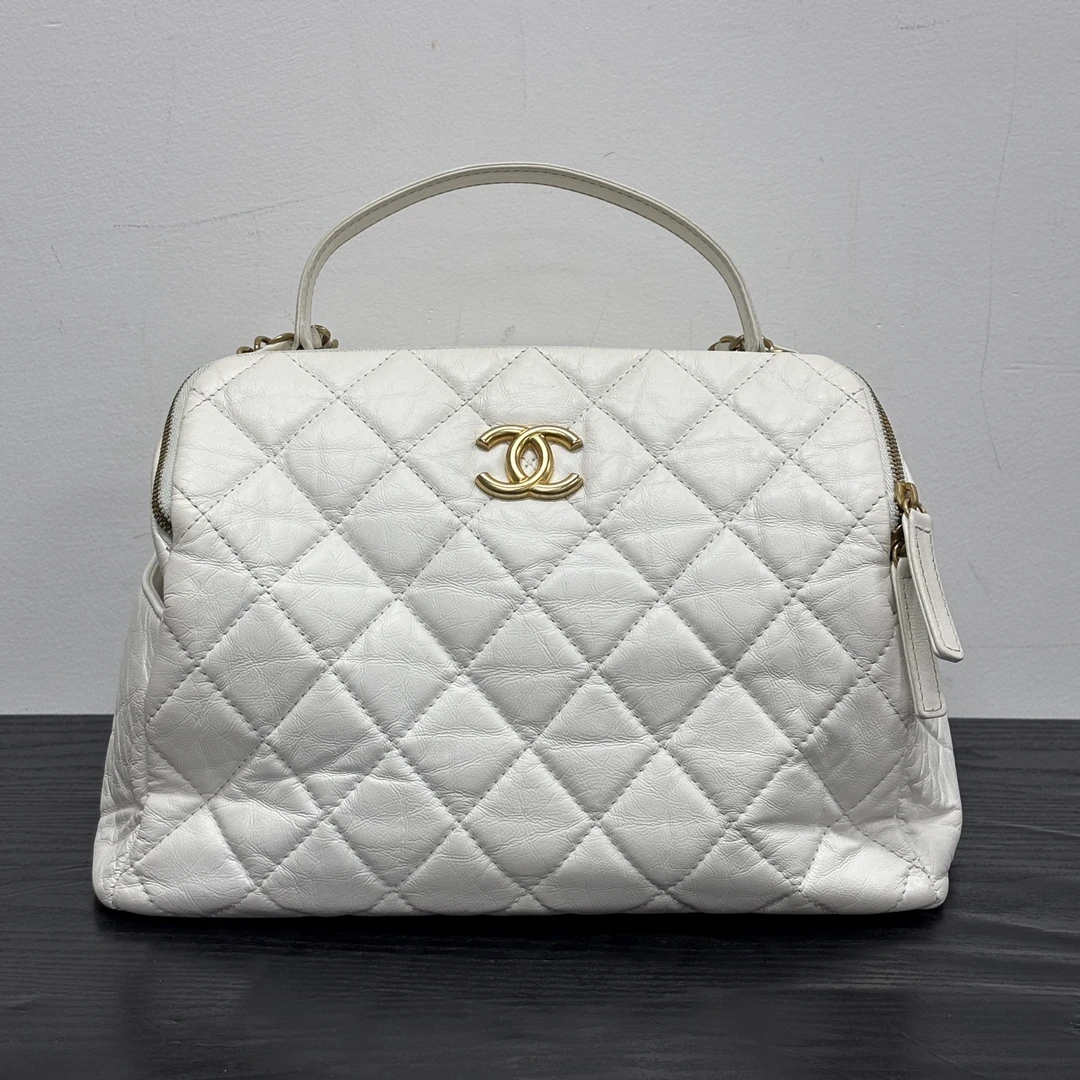 95新 Chanel/香奈儿 白色金扣复古皮穿链单肩斜挎包 27316