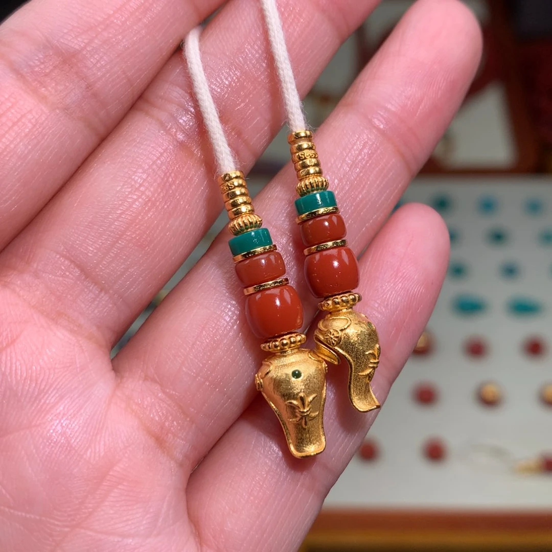 南红玛瑙颈饰未镶嵌