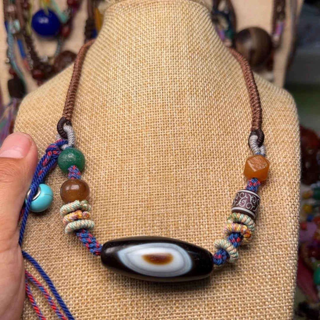 玛瑙/玉髓颈饰未镶嵌