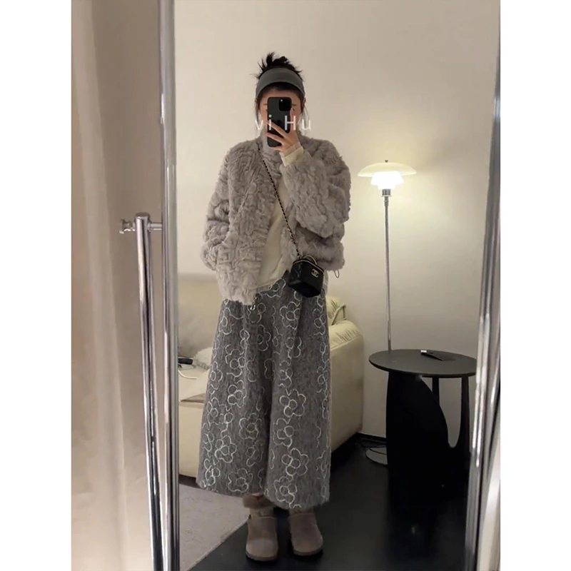 超火一整套2025秋冬新款时尚气质减龄慵懒风外套裤子打底衫三件套