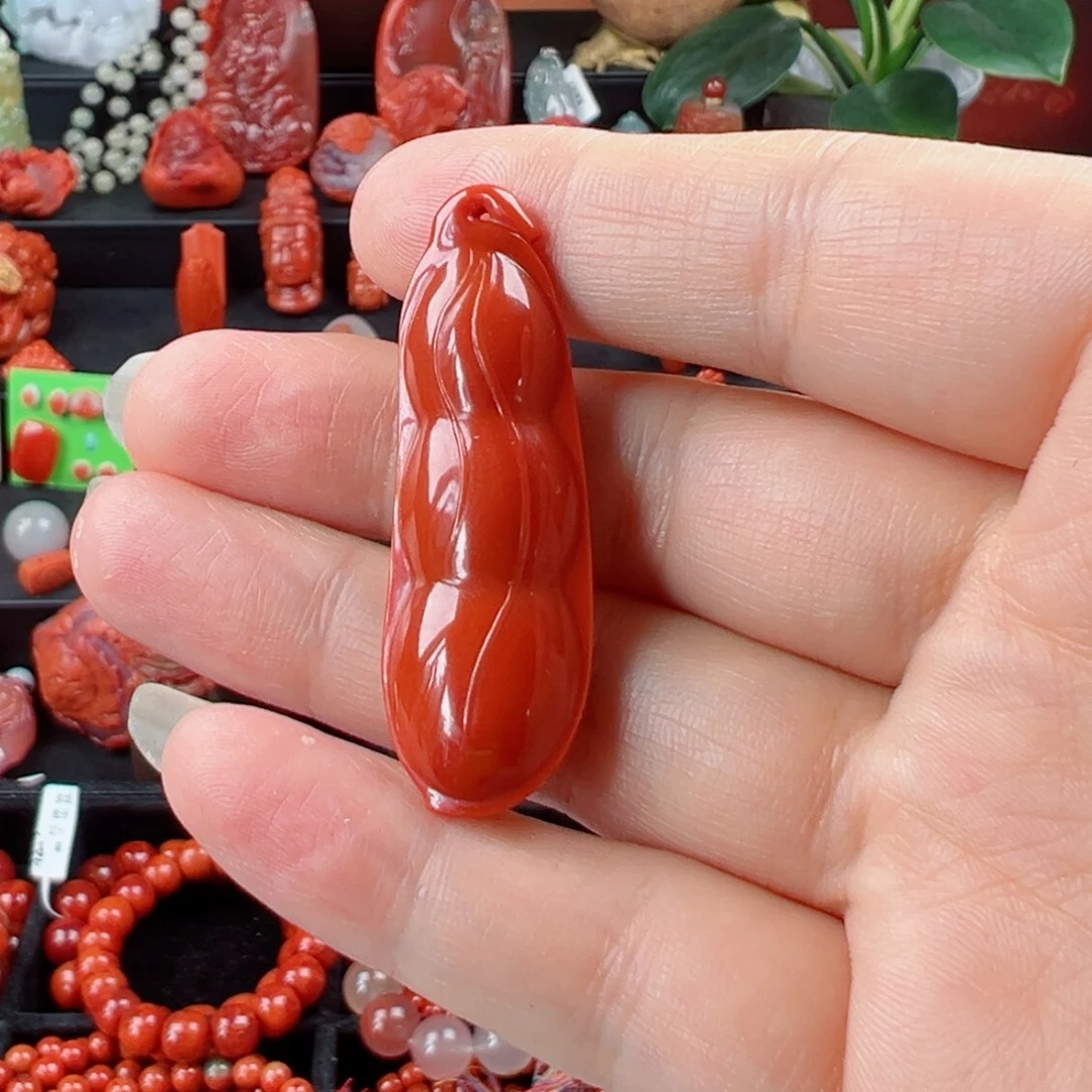 用***7南红玛瑙未镶嵌颈饰