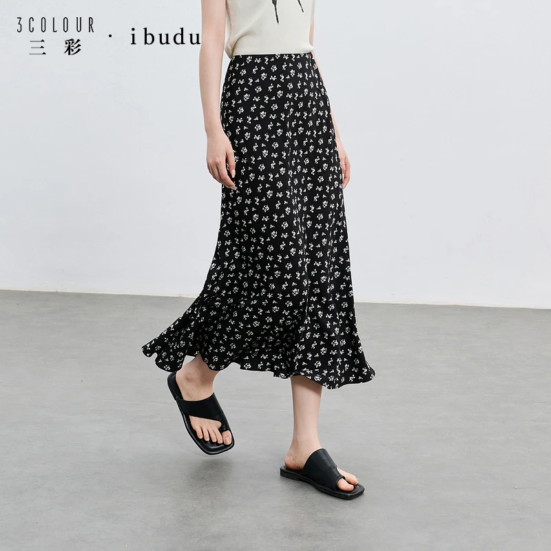 三彩ibudu2025秋季新款高腰碎花半身裙A字裙长裙垂感显瘦女1139