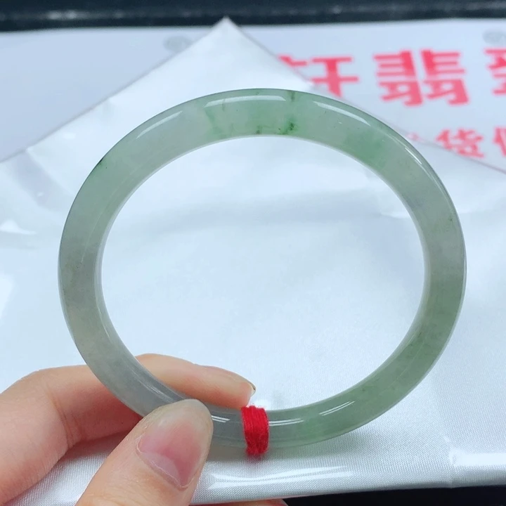 翡翠手镯未镶嵌翡翠手镯57圆