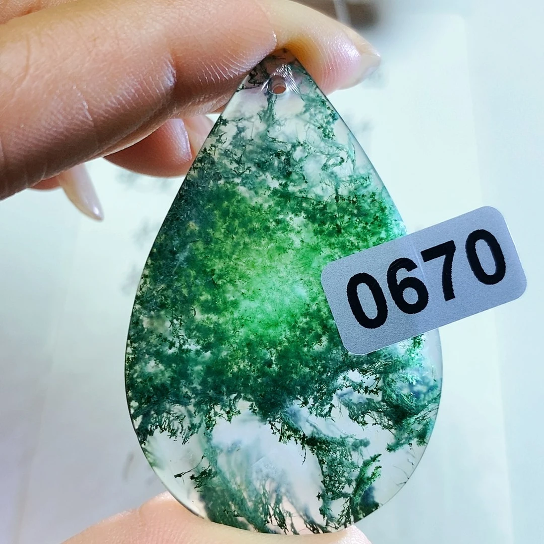 未镶嵌颈饰玛瑙/玉髓六***箜