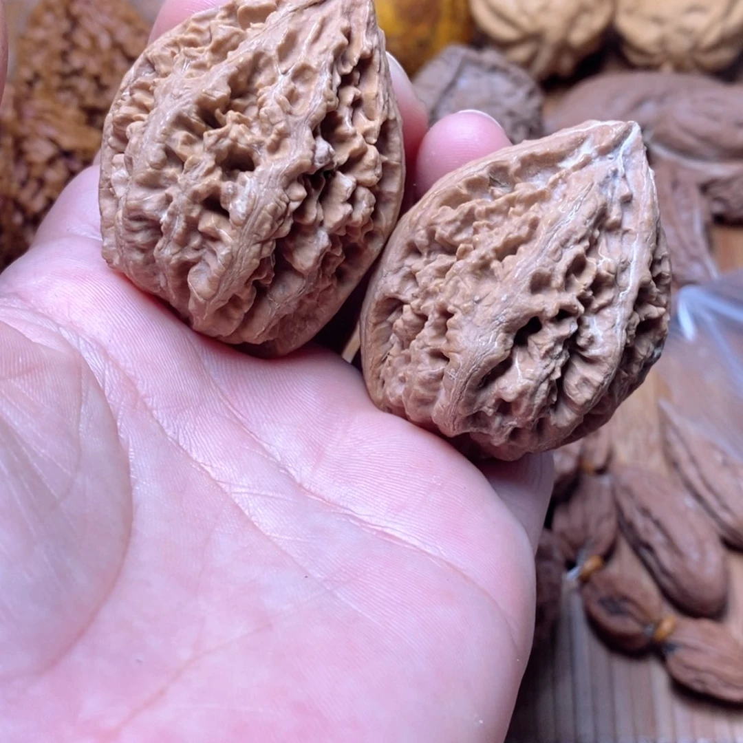 文玩核桃吊坠瑕疵70