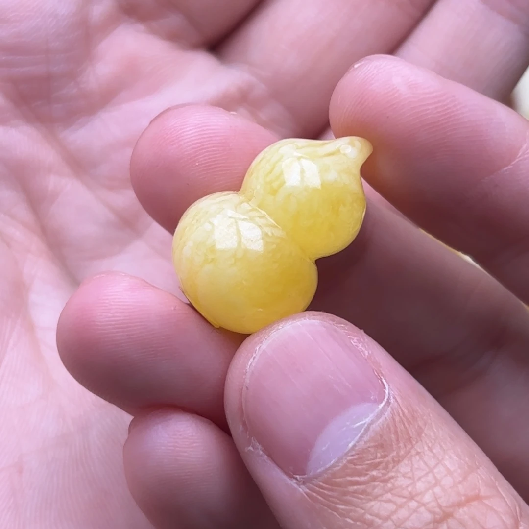 琥珀未镶嵌裸石13