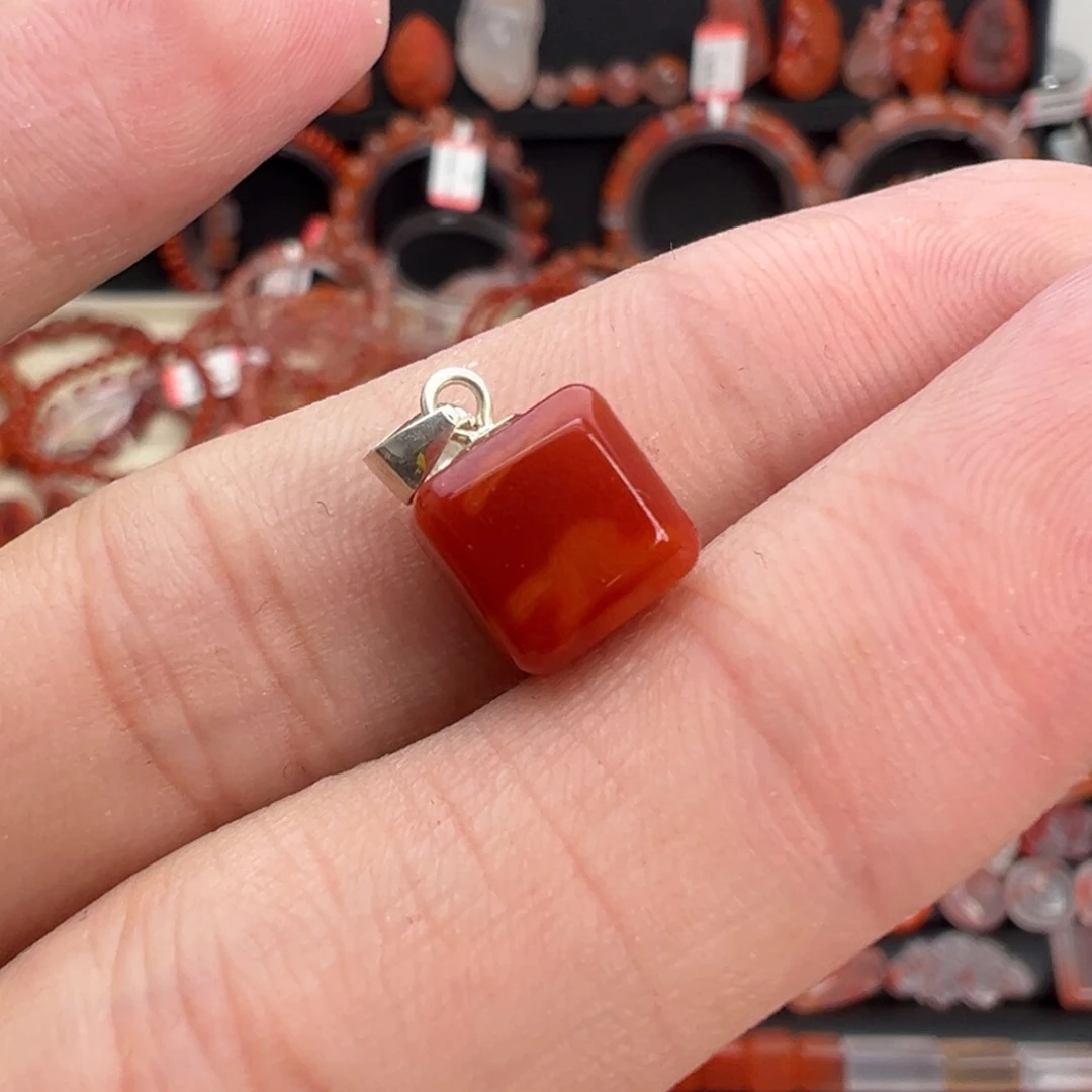 南红玛瑙未镶嵌颈饰方糖