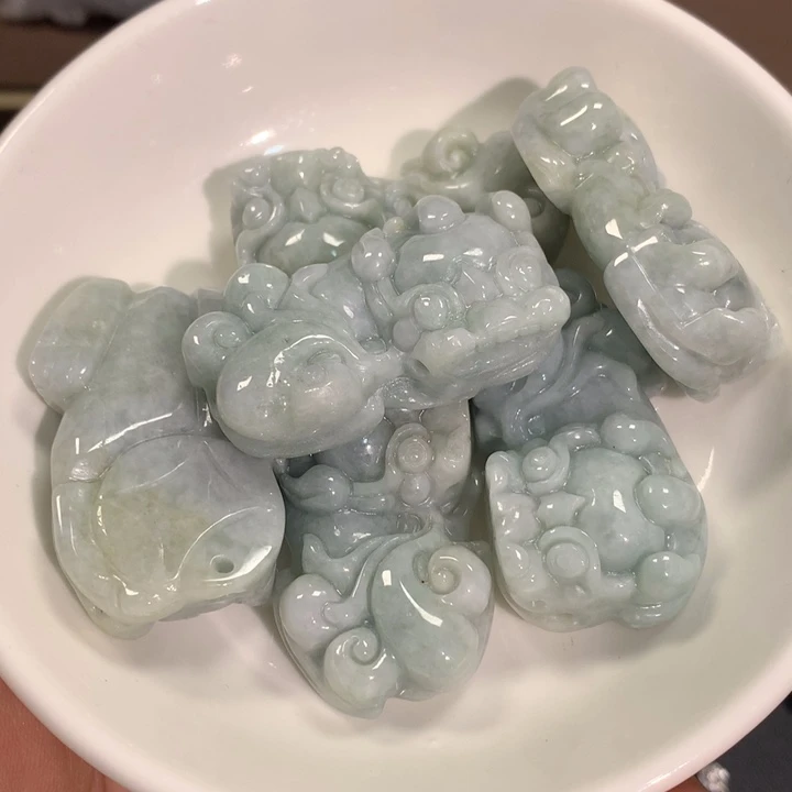 翡翠裸石多样性发货发其一