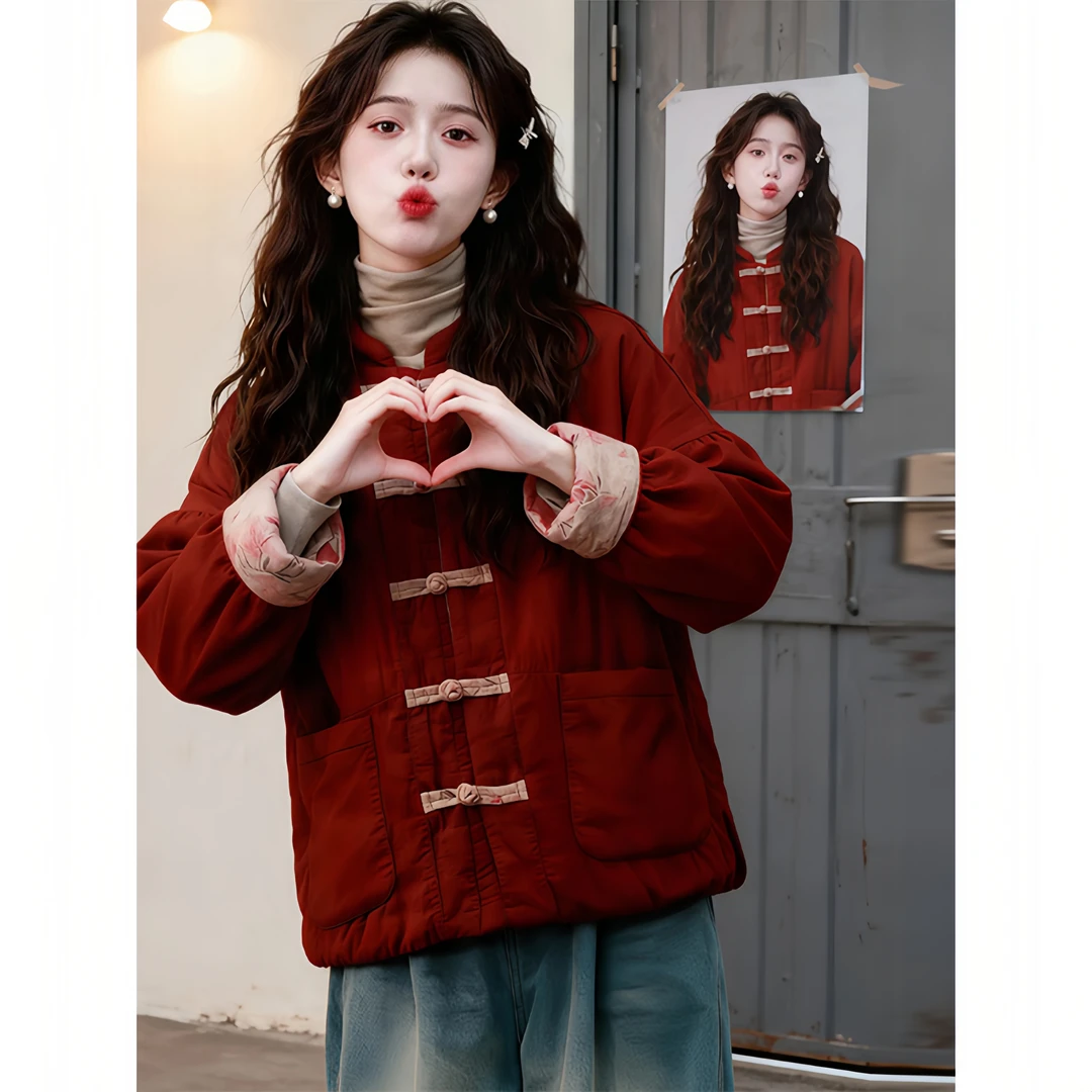 韩版高级风红短外套2026秋冬中式元素日常穿搭显清爽温柔氛围