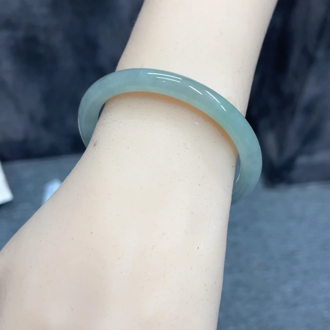 未镶嵌手镯翡翠手镯