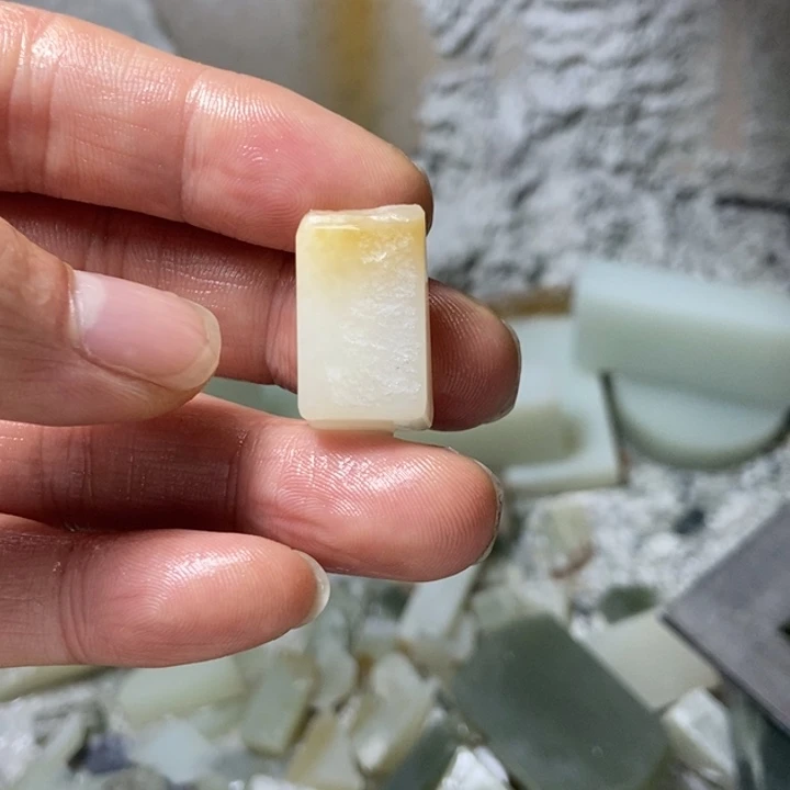 颈饰未镶嵌和田玉用****6