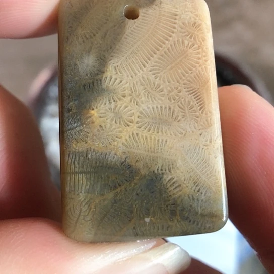 硅化玉吊坠未镶嵌