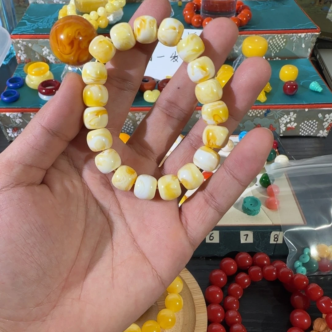 羽***琥珀未镶嵌裸石手串