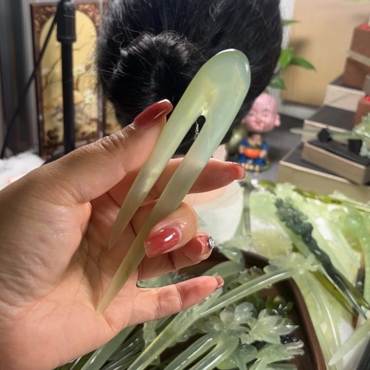 A***子蛇纹石玉未镶嵌发簪