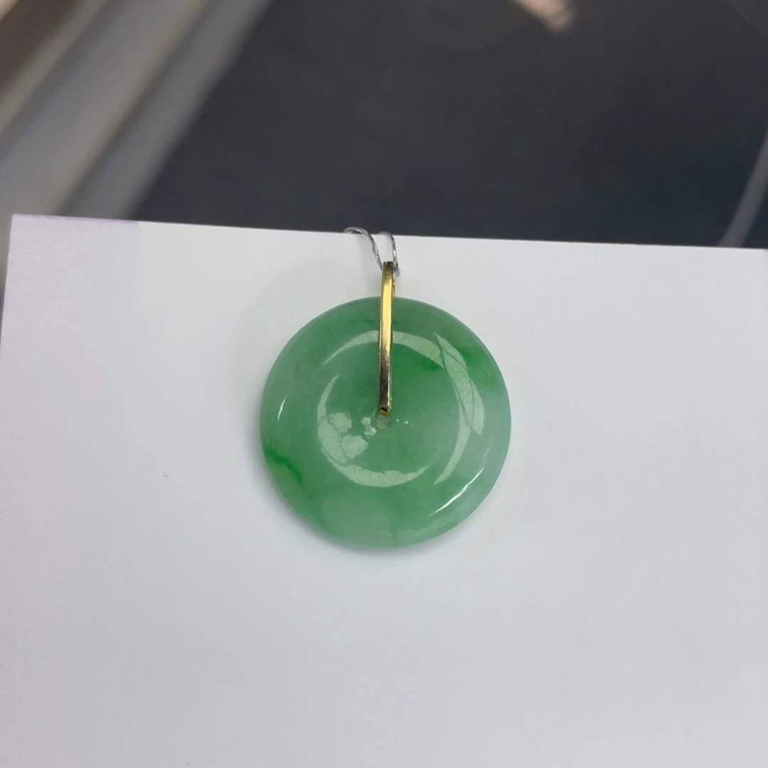 翡翠颈饰18K金镶嵌平安扣