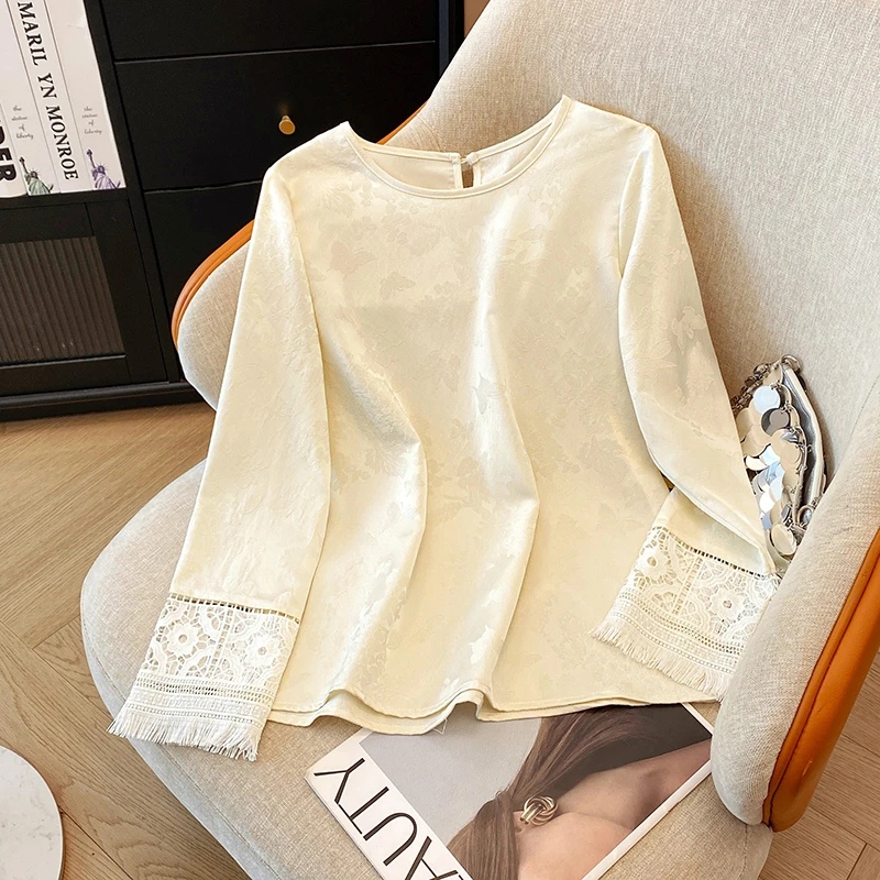 轻国风提花长袖2025年春季新款设计感镂空薄款圆领休闲内搭衬衫女