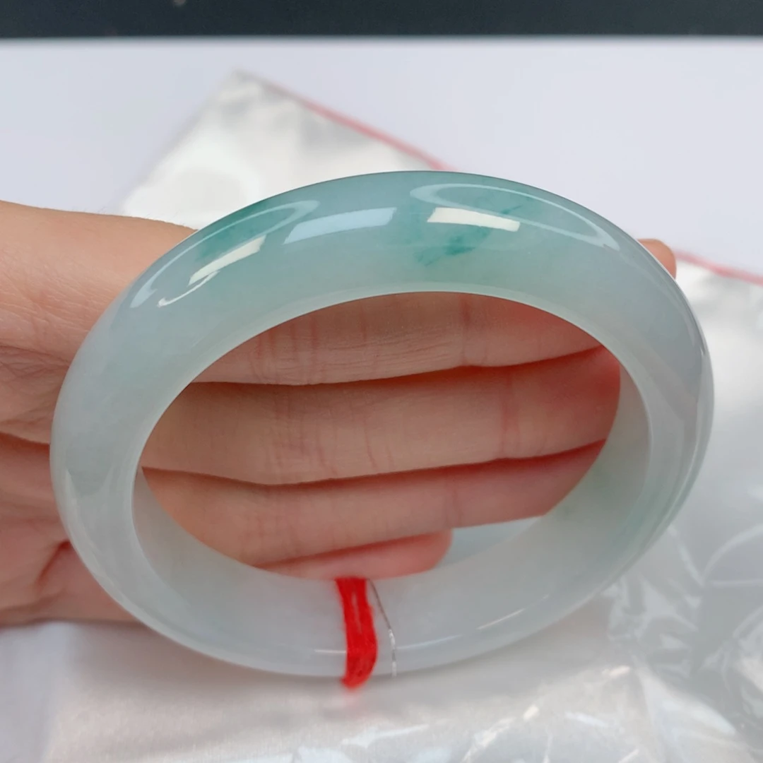 翡翠手镯未镶嵌55.5正圈